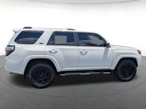 Used 2022 Toyota 4Runner SR5 RWD image 8