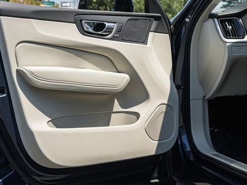 New 2027 Volvo XC60 B5 Ultra AWD/4WD image 39