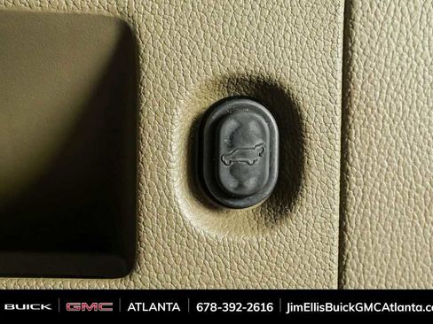 Used 2016 GMC Yukon SLT w/ Open Road Package image 37