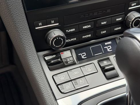 Used 2025 Porsche 718 Cayman w/ Sport Chrono Package image 40