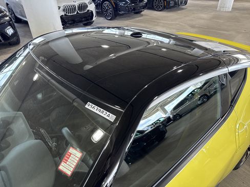 Used 2023 Nissan Z w/ Floor Mat Package (L93) RWD image 29