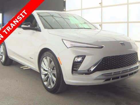 Used 2024 Buick Envista Avenir image 3