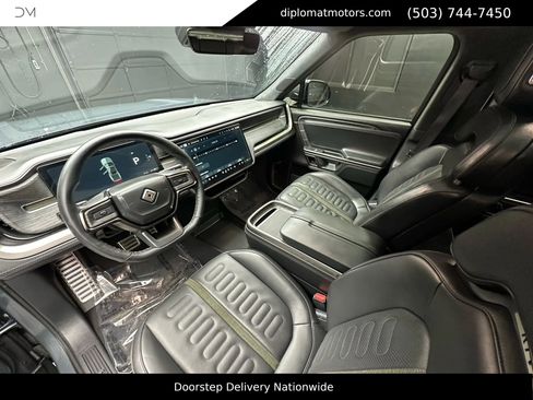 Used 2023 Rivian R1T Adventure image 13