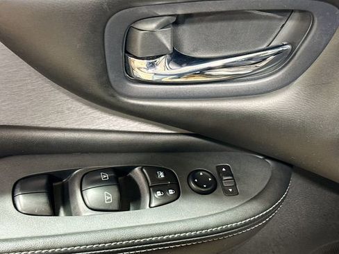 Used 2020 Nissan Murano S w/ Technology Package AWD/4WD image 18