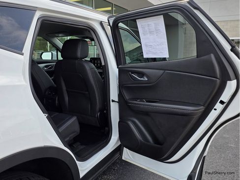Used 2024 Chevrolet Blazer LT AWD/4WD image 36
