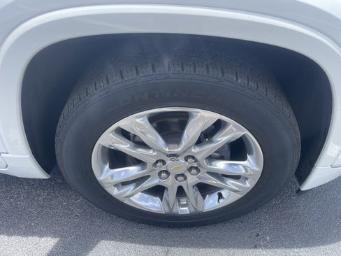 Used 2020 Chevrolet Traverse High Country FWD image 13