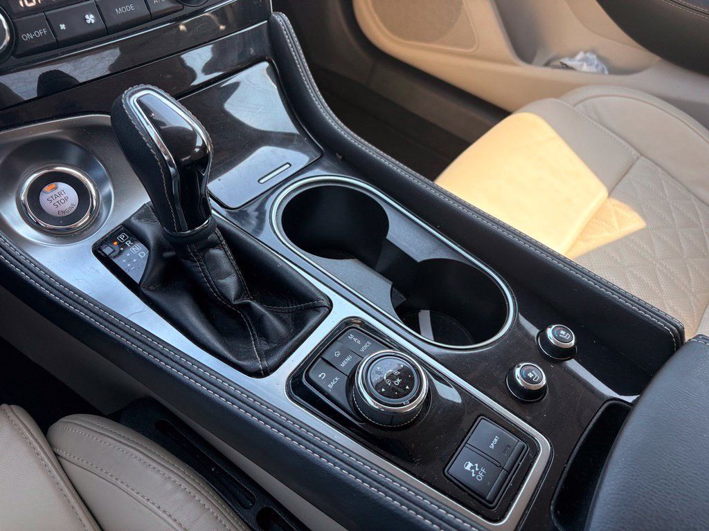 Used 2019 Nissan Maxima Platinum w/ Sport Mat Group FWD image 18