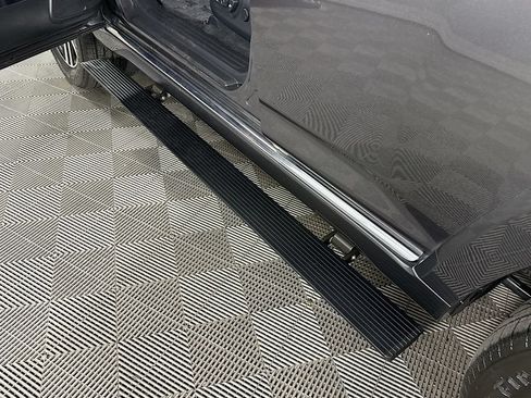 Used 2016 Toyota 4Runner Limited AWD/4WD image 12