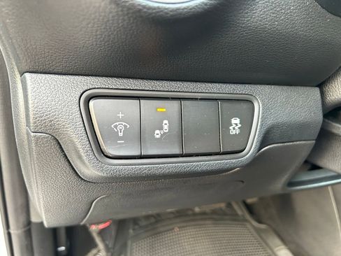 Used 2024 Kia Forte LXS w/ LXS Technology Package FWD image 18
