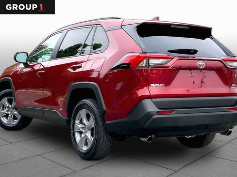 Used 2025 Toyota RAV4 LE AWD/4WD image 12