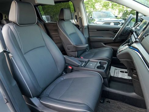 Used 2025 Honda Odyssey Elite image 35
