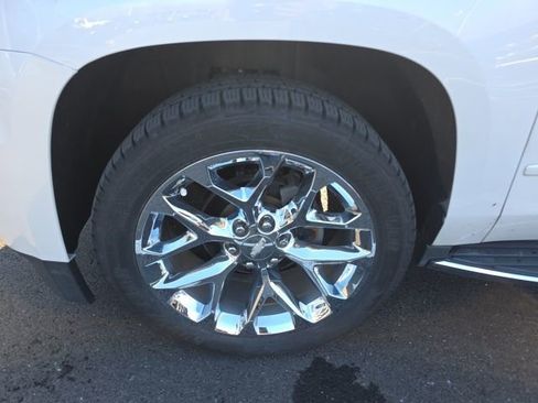Used 2018 Chevrolet Tahoe Premier image 13