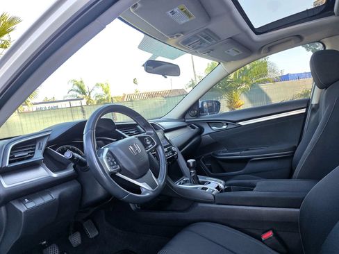 Used 2018 Honda Civic EX-T image 5