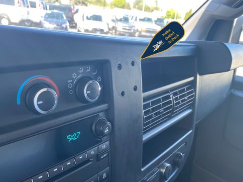 Used 2018 Chevrolet Express 3500 w/ Cold Climate Package RWD image 38