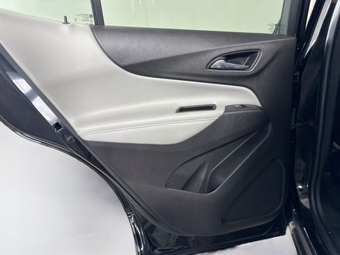 Used 2019 Chevrolet Equinox Premier FWD image 26