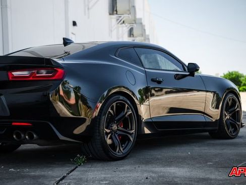Used 2018 Chevrolet Camaro SS image 57