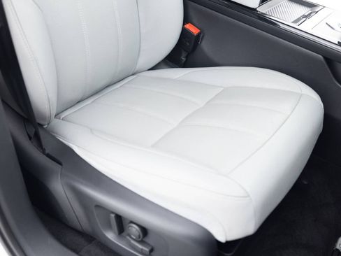 Used 2020 Land Rover Range Rover Evoque S image 25