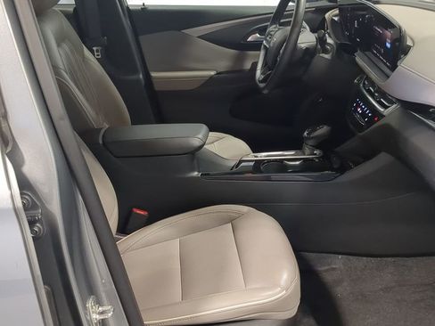 Used 2024 Buick Envista Avenir FWD image 21