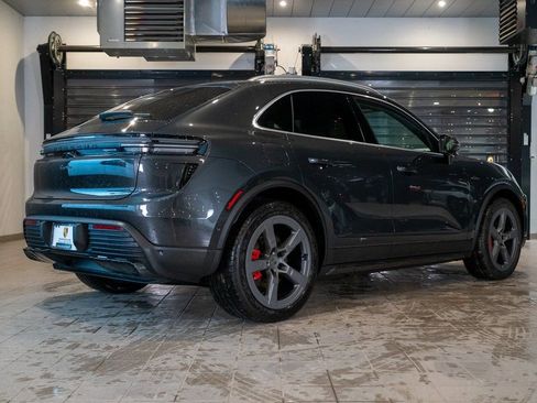 New 2025 Porsche Macan Turbo Electric image 9