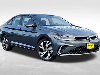 New 2025 Volkswagen Jetta SEL