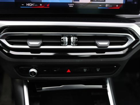 Used 2023 BMW 230i xDrive Coupe w/ Convenience Package image 22