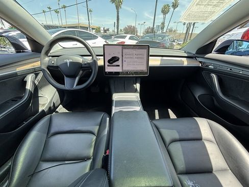 Used 2023 Tesla Model 3 Standard Range RWD image 19