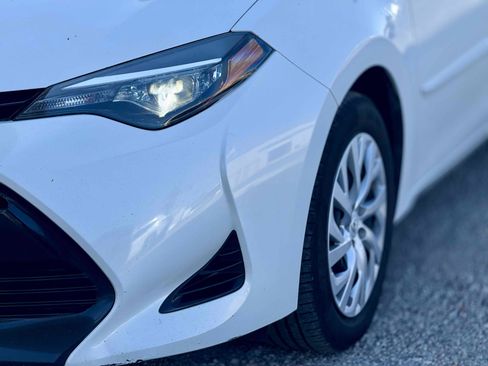 Used 2018 Toyota Corolla LE image 10