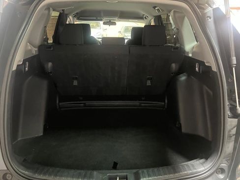 Used 2019 Honda CR-V LX image 29