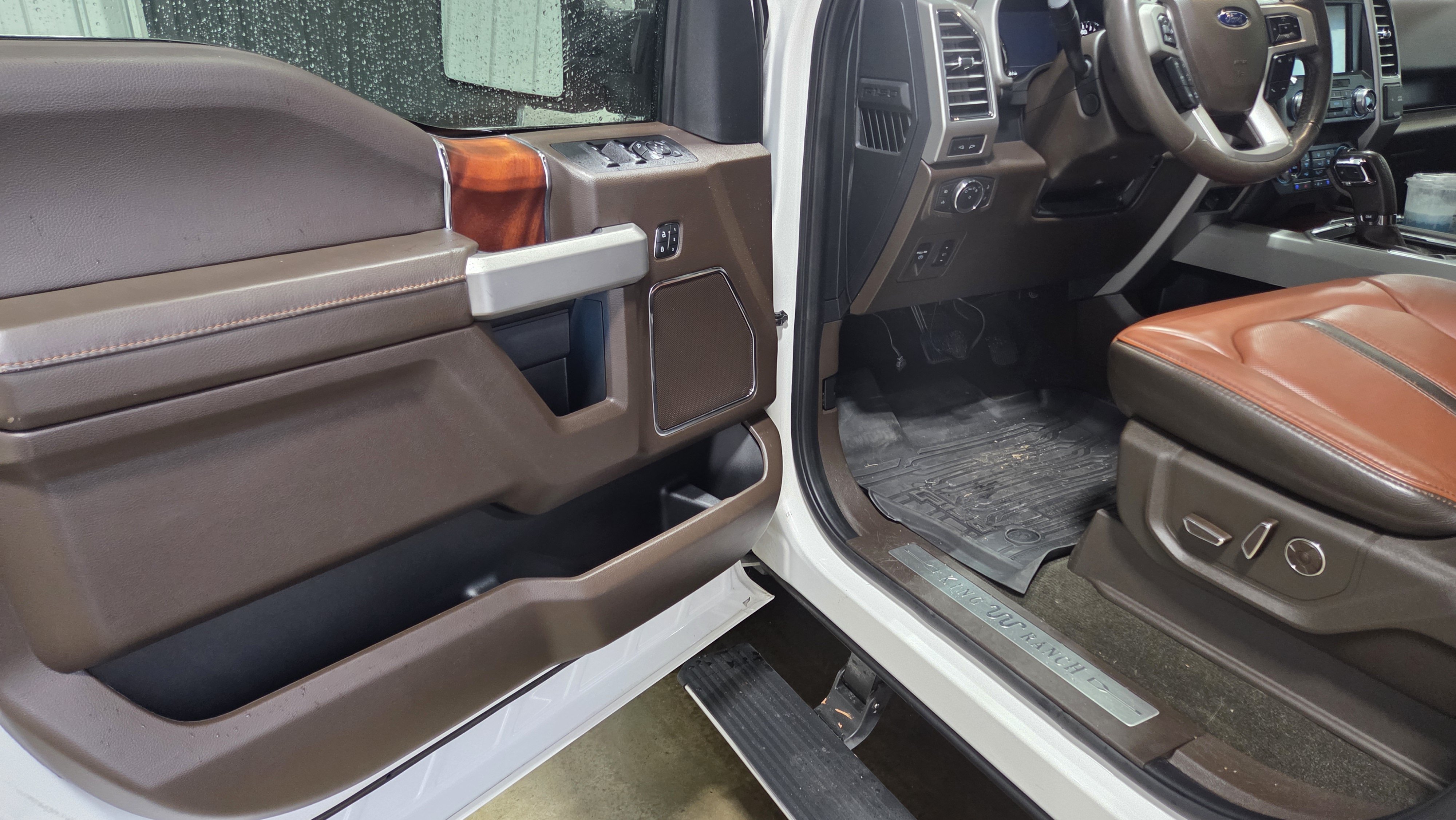 Used 2019 Ford F150 King Ranch w/ Equipment Group 601A Luxury AWD/4WD image 11