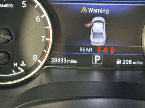 Certified 2023 Nissan Maxima SR w/ Sport Mat Group FWD image 15