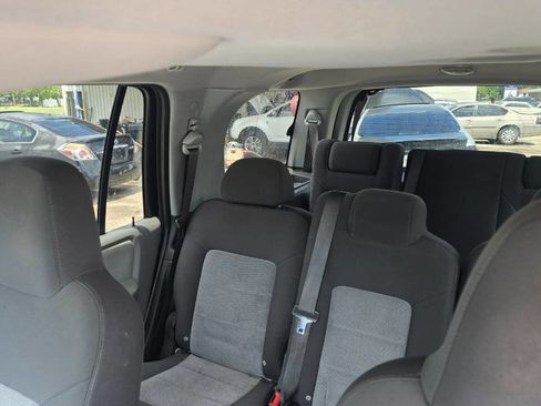 Used 2004 Ford Expedition XLT image 10