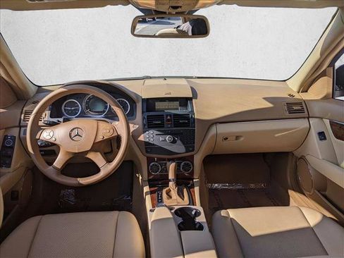 Used 2008 Mercedes-Benz C 300 Luxury image 16