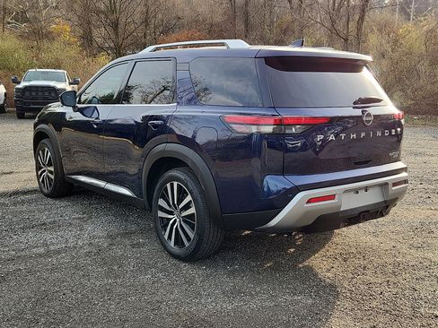 Used 2023 Nissan Pathfinder Platinum w/ Cargo Package image 4