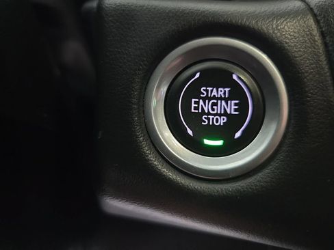 Used 2023 Chevrolet Tahoe Premier AWD/4WD image 22