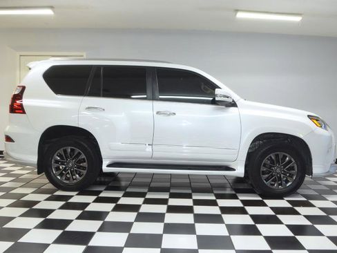 Used 2017 Lexus GX 460 Premium image 10