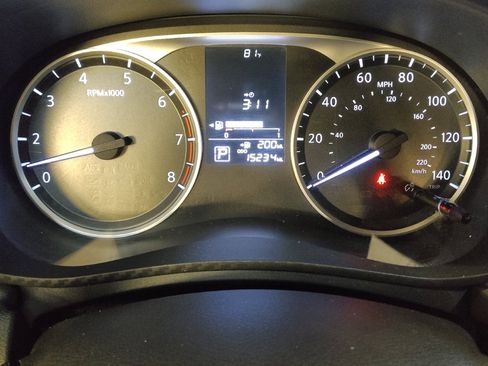 Used 2025 Nissan Versa S w/ Trunk Package FWD image 23