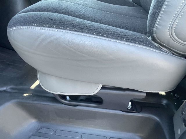 Used 2025 Chevrolet Express 2500 w/ Driver Convenience Package RWD image 15