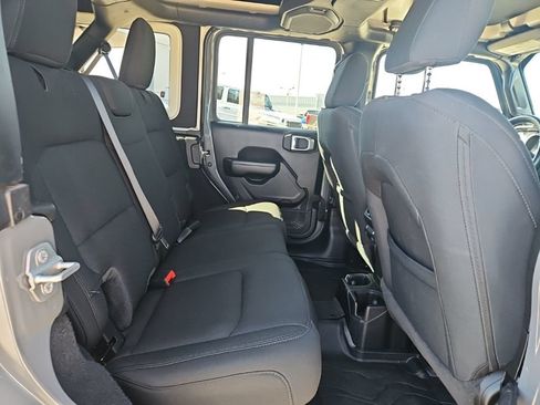 Used 2021 Jeep Wrangler Unlimited Sport AWD/4WD image 27