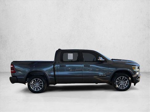 Used 2022 RAM 1500 Laramie AWD/4WD image 4