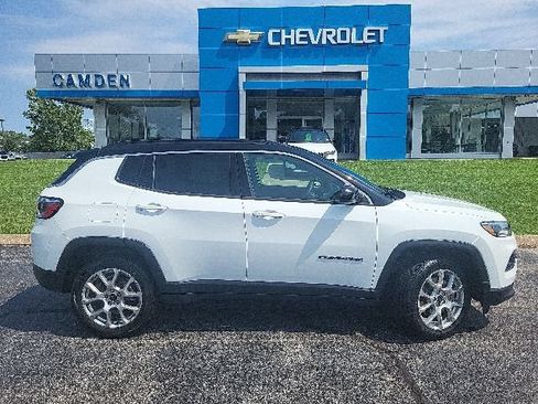 Used 2025 Jeep Compass Limited AWD/4WD image 16