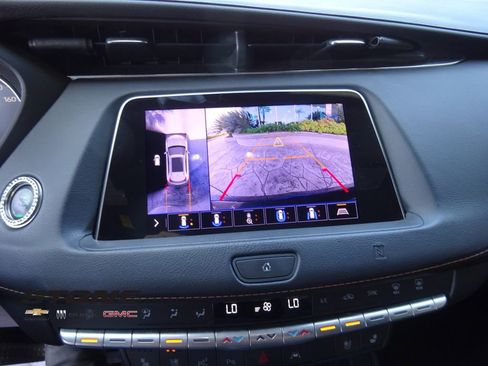 Used 2020 Cadillac XT4 Sport FWD image 28