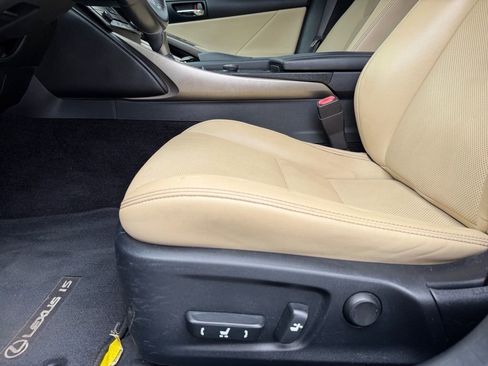 Used 2014 Lexus IS 250 w/ Navigation Package RWD image 11