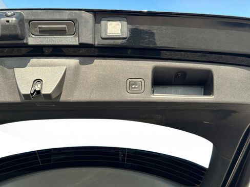 Used 2024 Chevrolet Equinox EV RS image 12