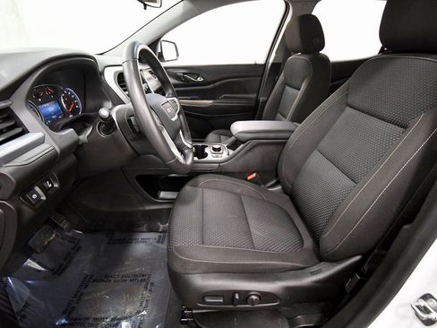 Used 2023 GMC Acadia SLE w/ Driver Convenience Package image 14