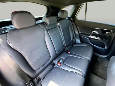 Used 2024 Mercedes-Benz GLC 300 4MATIC image 20