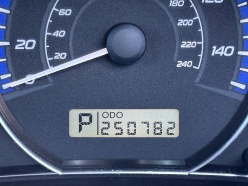 Used 2010 Subaru Forester 2.5X Premium AWD/4WD image 23