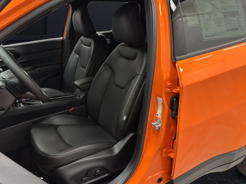 New 2026 Jeep Compass Latitude AWD/4WD image 9