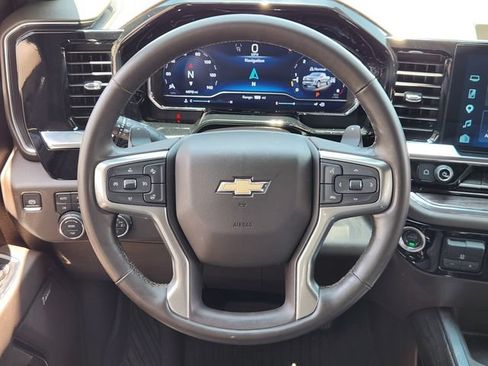 Used 2025 Chevrolet Silverado 1500 LTZ AWD/4WD image 27