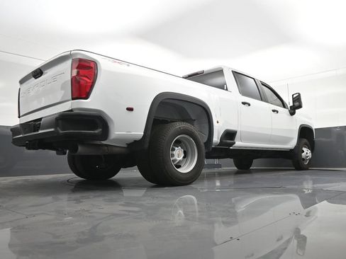 Used 2025 Chevrolet Silverado 3500 W/T AWD/4WD image 27