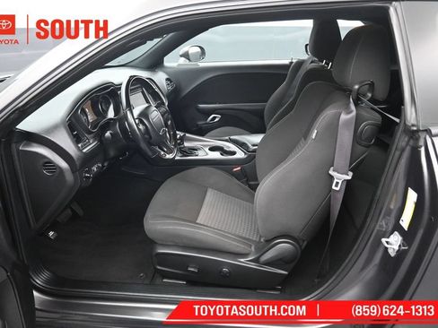 Used 2022 Dodge Challenger GT RWD image 9